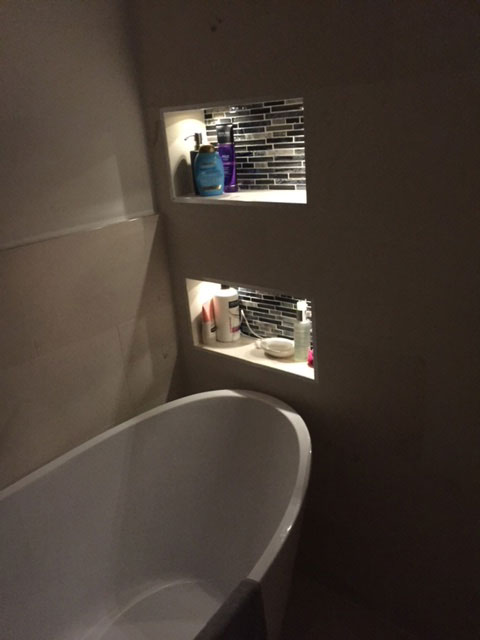 bathroom-feature-lighting